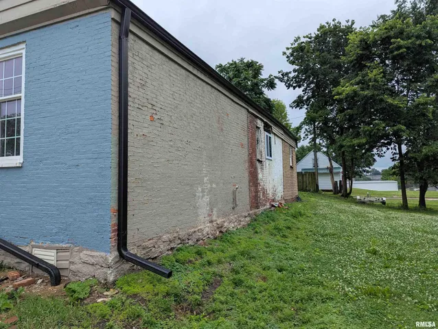 $15,000 | 420 Kentucky Street, Quincy, IL 62301