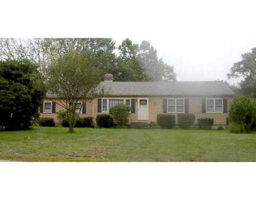 33 Galloway Road Chelmsford, MA 01824 - Photo 1 of 9