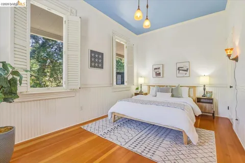 $2,200,000 | 1631 La Vereda Road, Berkeley, CA 94709