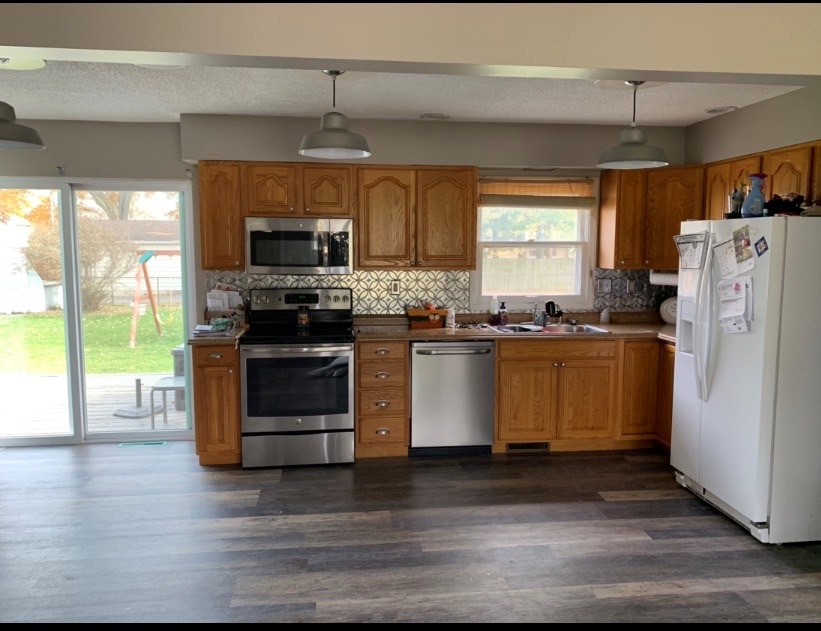 1511 Arrowhead Drive Rochester, IN 46975 - Photo 2 of 13