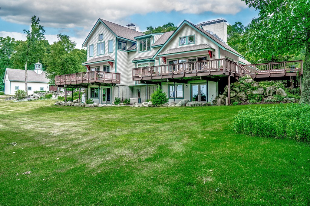 112 Bolton Road Harvard, MA 01451 - Photo 1 of 30 Gallery Image 1