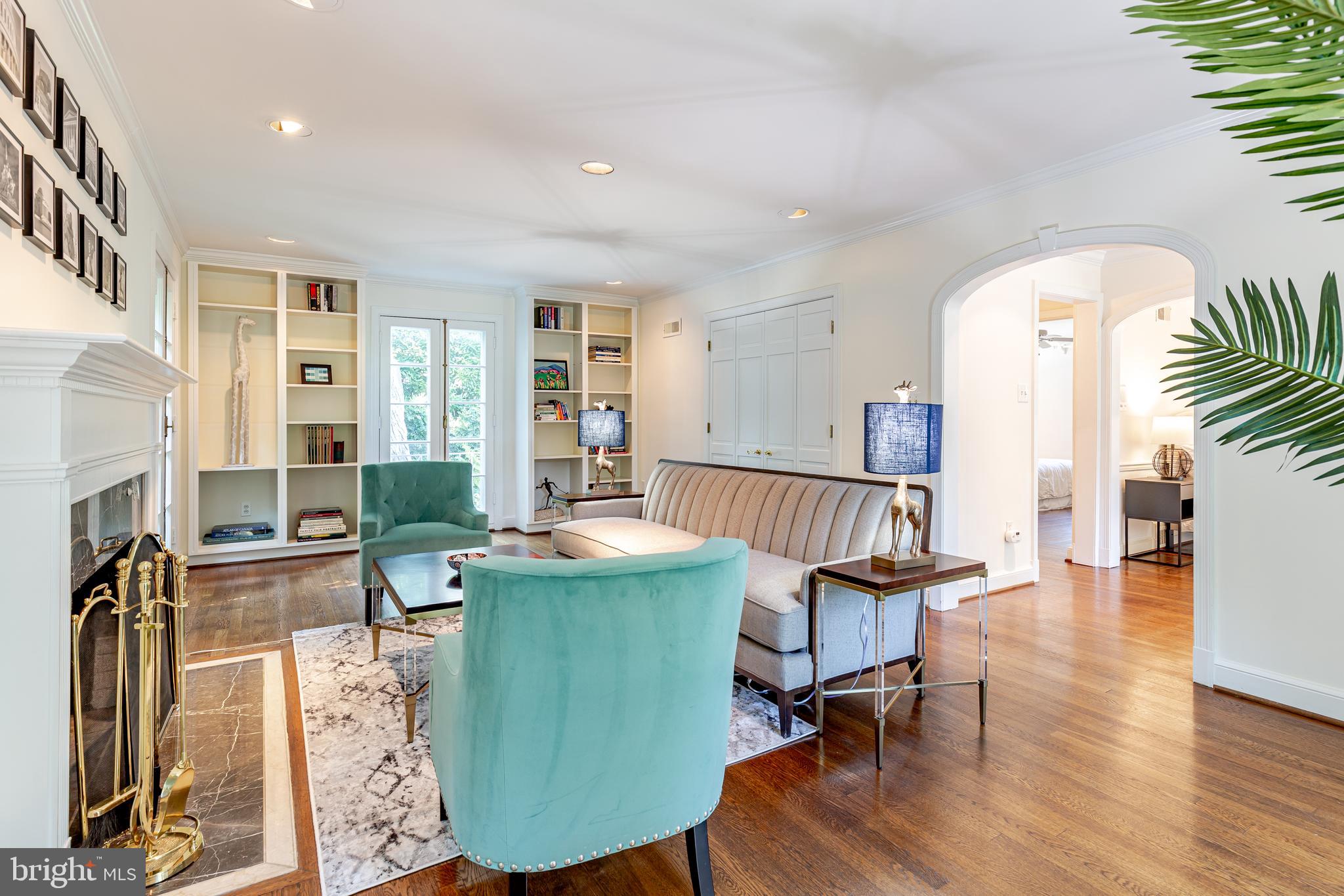 4702 Reservoir Road Northwest Washington, DC 20007 - Photo 11 of 27