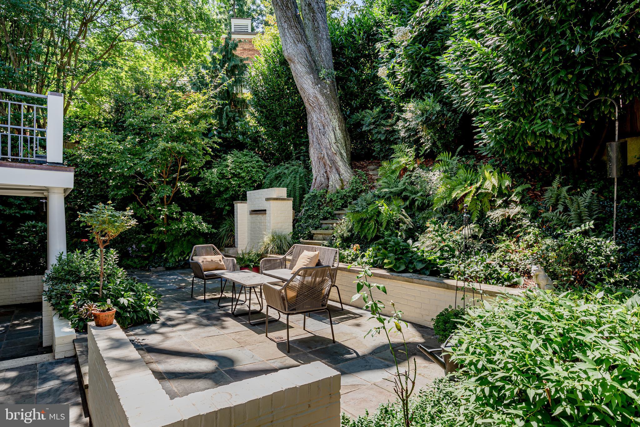 4702 Reservoir Road Northwest Washington, DC 20007 - Photo 25 of 27