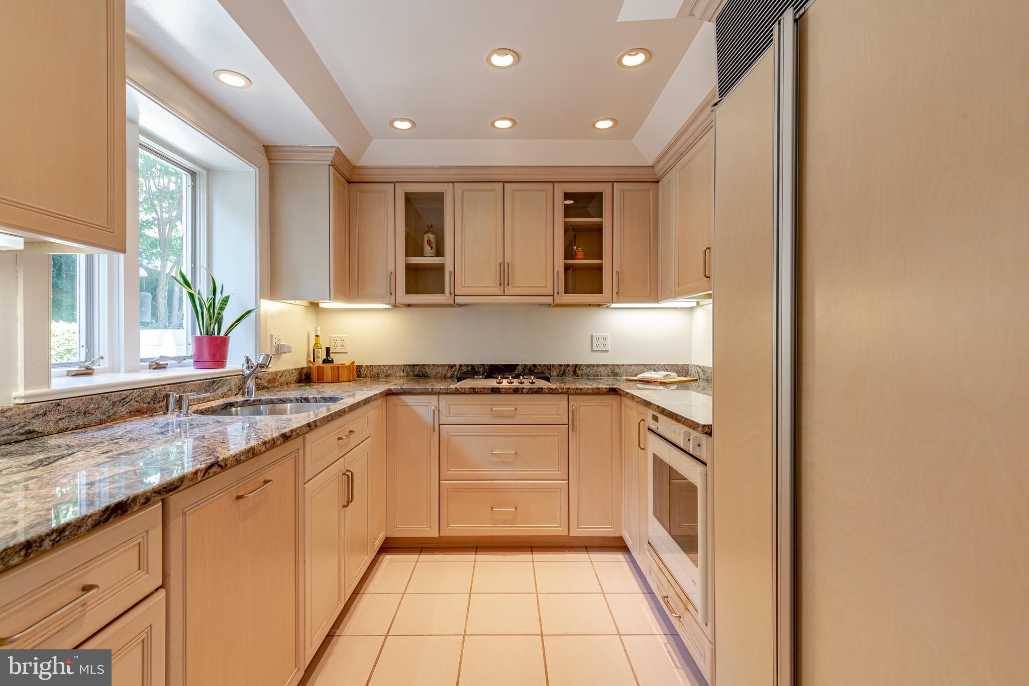 4702 Reservoir Road Northwest Washington, DC 20007 - Photo 9 of 27