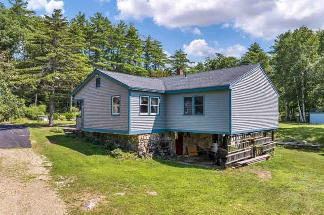 $3,250 | 7 A Roberts Cove Road, Unit A, Alton, NH 03809