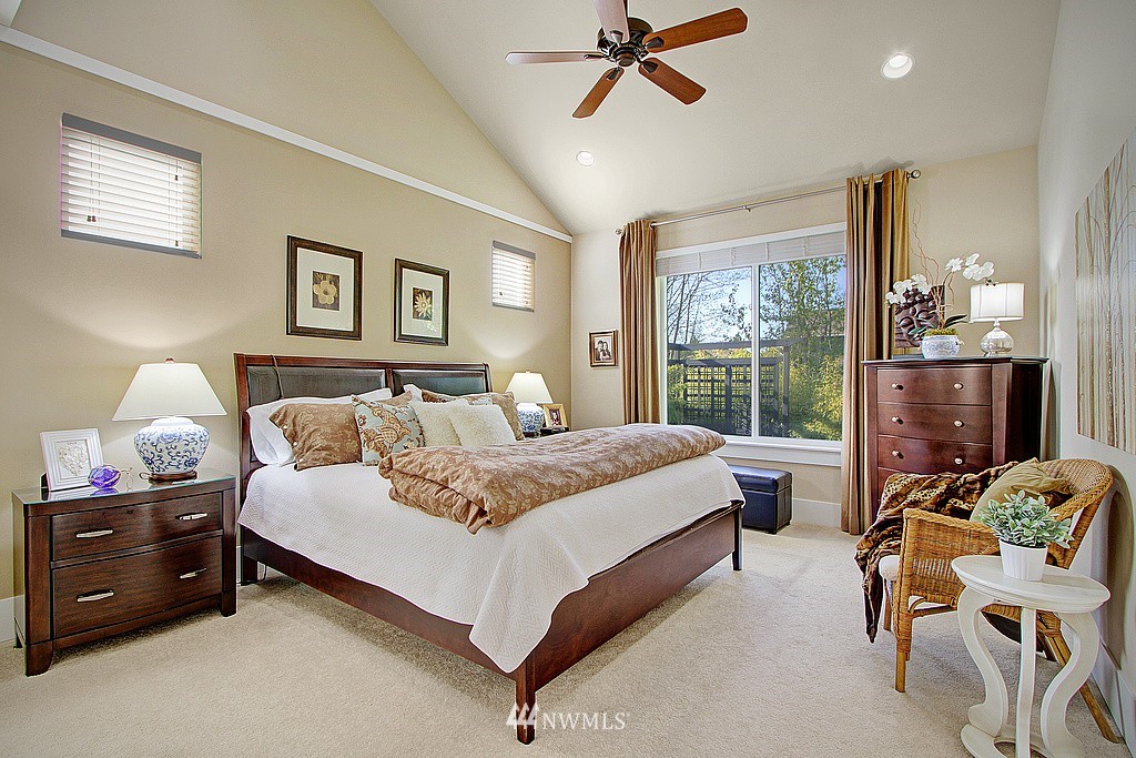 5126 Northeast 9th Place Renton, WA 98059 - Photo 10 of 20