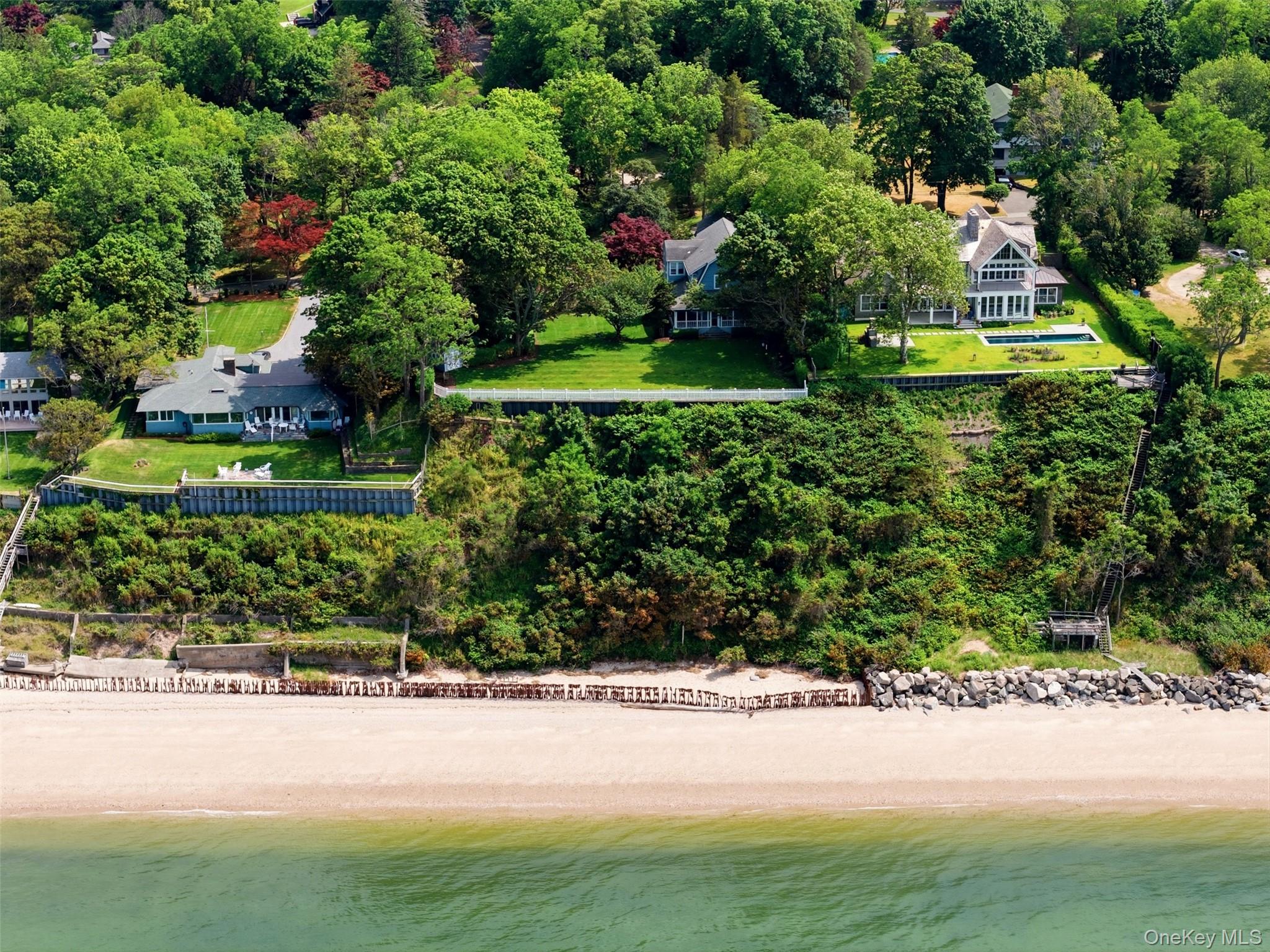 7 Thompson Street Shoreham, NY 11786 - Photo 35 of 38