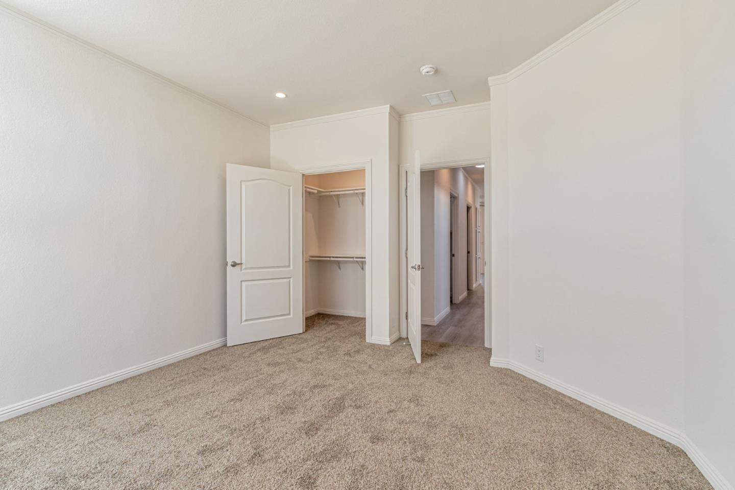 2150 Almaden Road, Unit 147 San Jose, CA 95125 - Photo 15 of 29 a view of an empty room