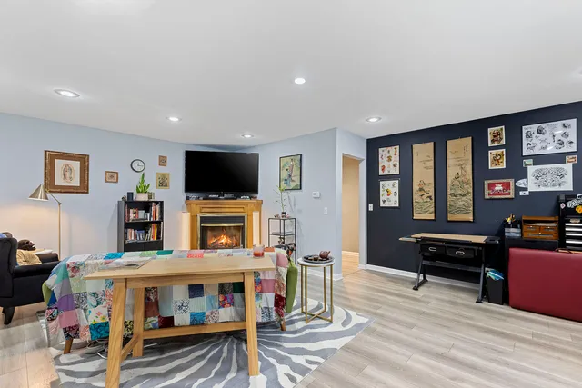 $274,900 | 1537 West Farwell Avenue, Unit 1N, Chicago, IL 60626