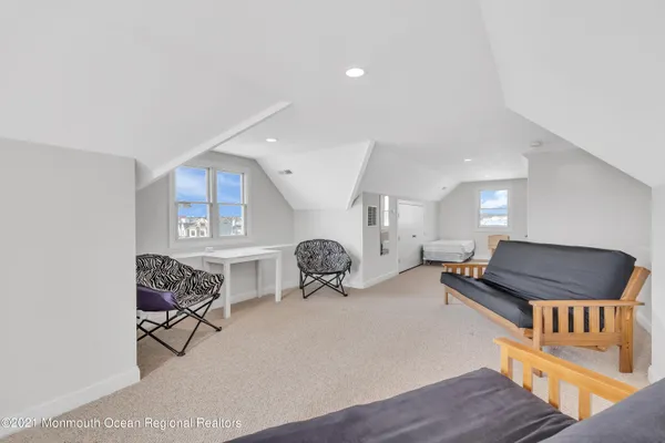 $3,800 | 369 Beach Front, Manasquan, NJ 08736