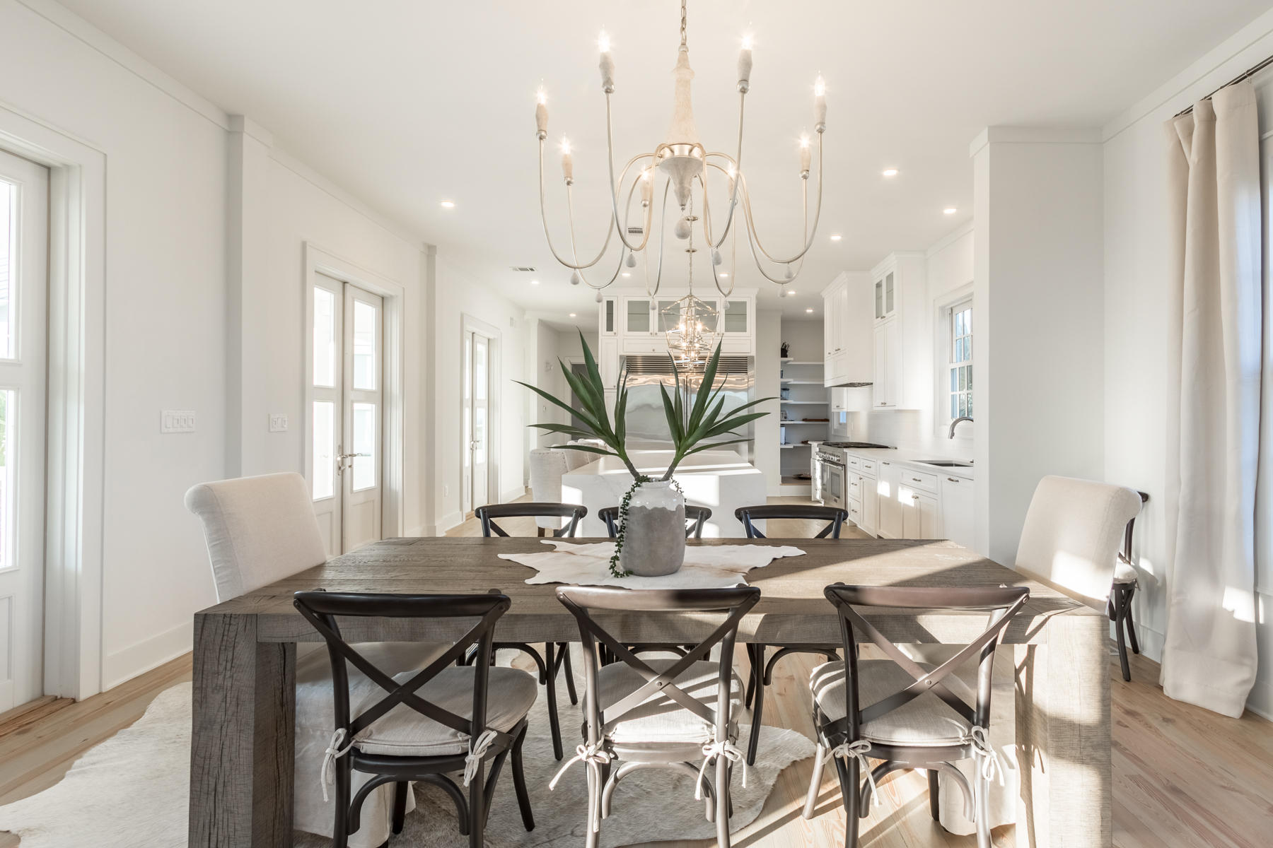 Dining kitchen