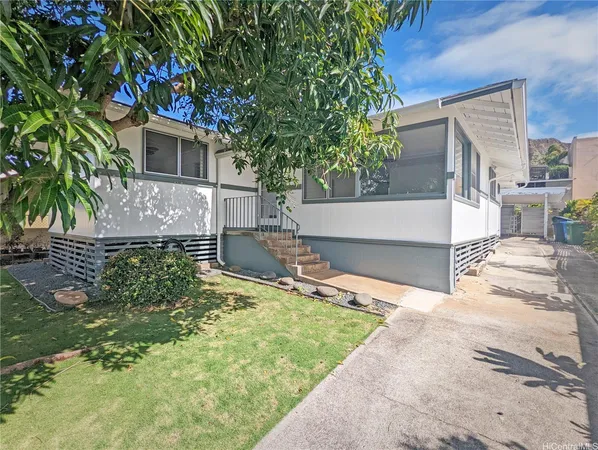 $4,000 | 3153 Kaunaoa Street, Honolulu, HI 96815