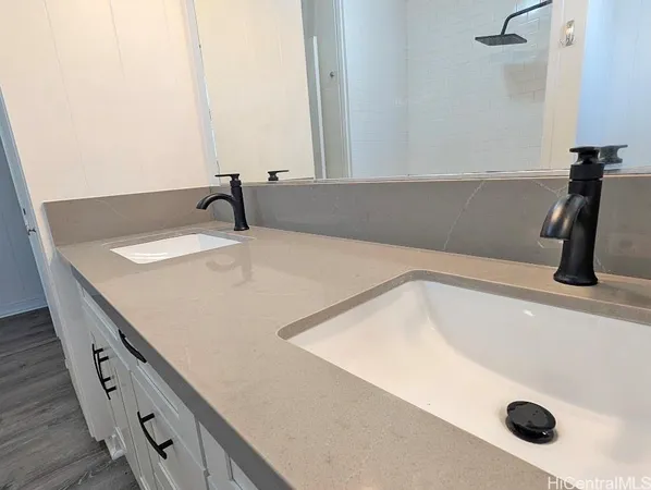 $4,000 | 3153 Kaunaoa Street, Honolulu, HI 96815