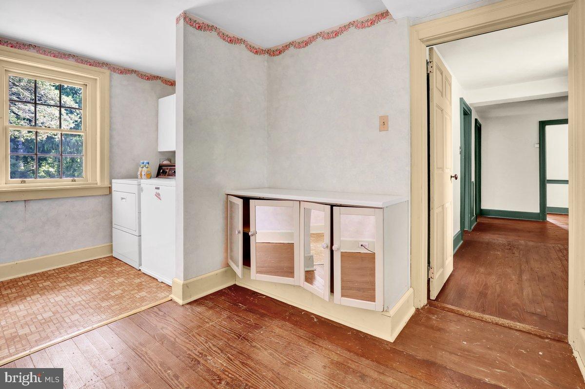 284 Old Mill Road Parkesburg, PA 19365 - Photo 28 of 50 a view of a hallway with wooden floor and entryway