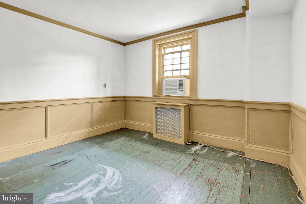 284 Old Mill Road Parkesburg, PA 19365 - Photo 31 of 50 an empty room with windows