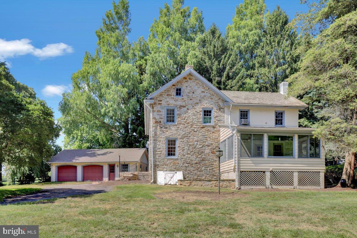 284 Old Mill Road Parkesburg, PA 19365 - Photo 37 of 50 a front view of a house with a yard