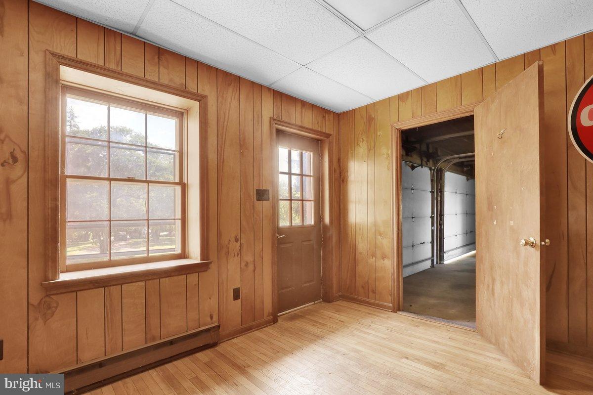 284 Old Mill Road Parkesburg, PA 19365 - Photo 39 of 50 an empty room with windows