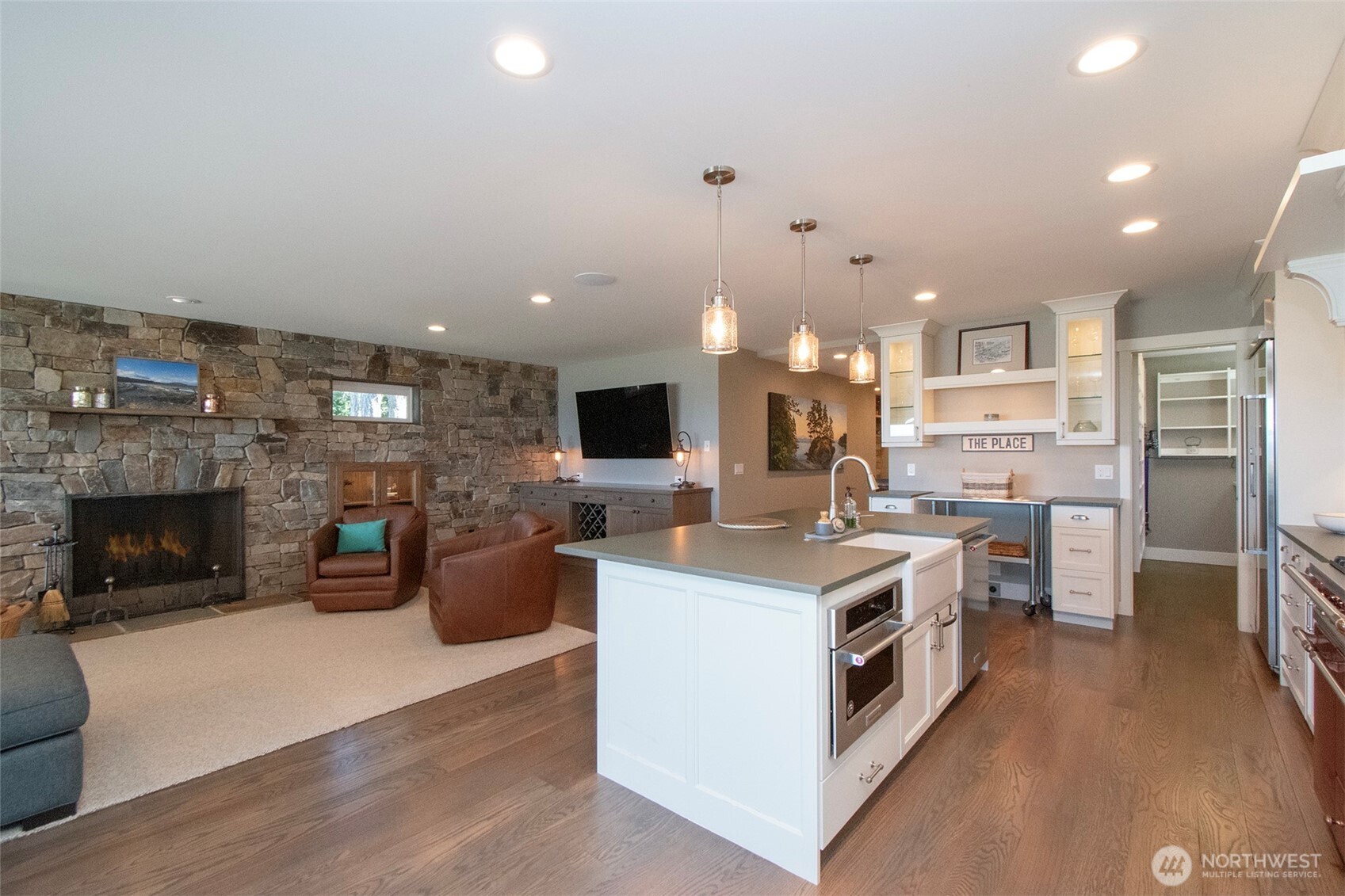 2390 Place Road Port Angeles, WA 98363 - Photo 12 of 40