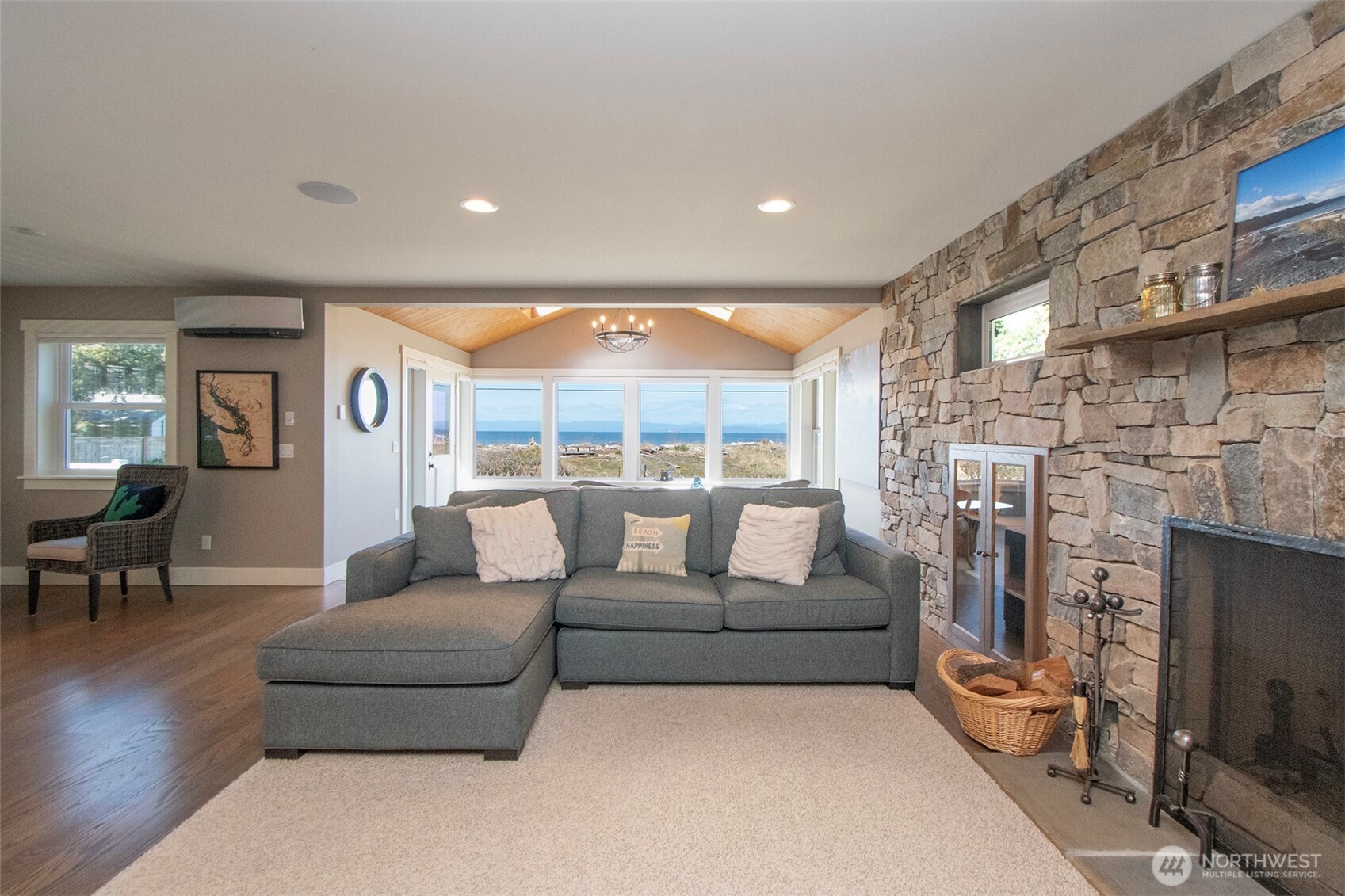 2390 Place Road Port Angeles, WA 98363 - Photo 6 of 40