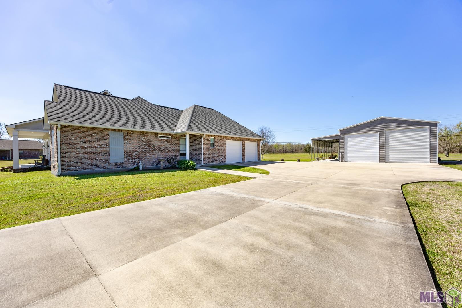 28010 Intracoastal Road Plaquemine, LA 70764 - Photo 4 of 45