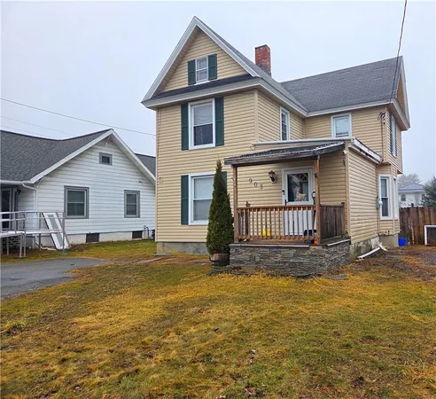 $159,900 | 903 Cedar Street, Southport, NY 14904