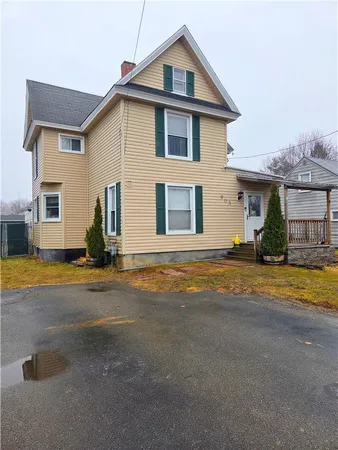 $159,900 | 903 Cedar Street, Southport, NY 14904