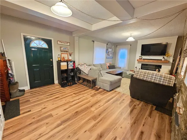 $159,900 | 903 Cedar Street, Southport, NY 14904