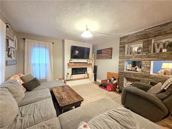 $159,900 | 903 Cedar Street, Southport, NY 14904