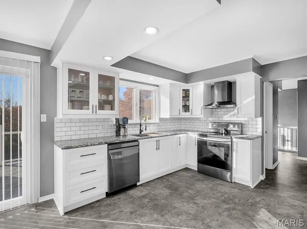 $335,000 | 705 South Mansion Street, Sullivan, MO 63080