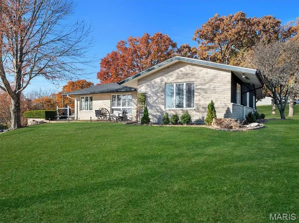 $335,000 | 705 South Mansion Street, Sullivan, MO 63080