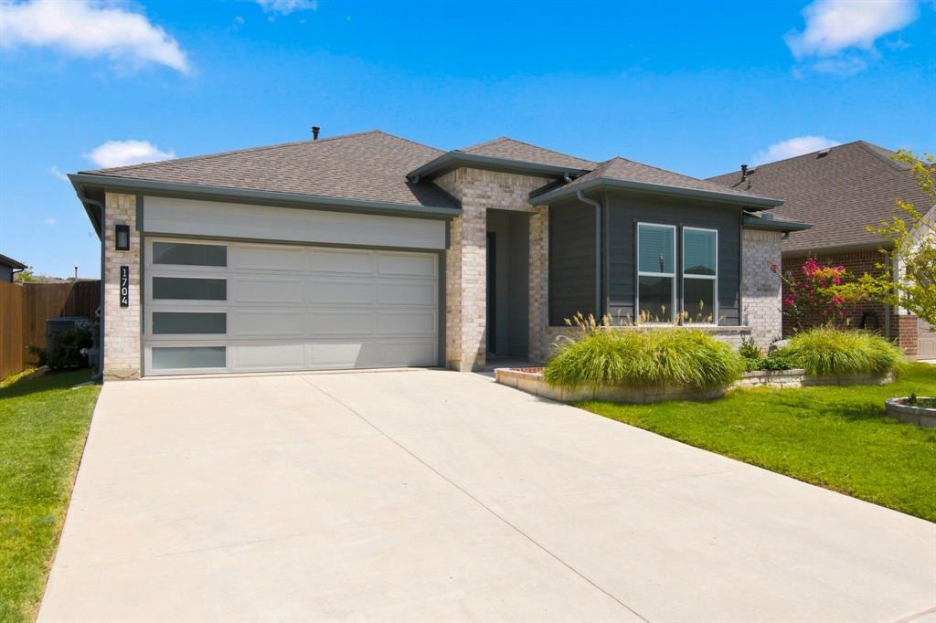 1704 Buzzard Road Denton, TX 76205 - Photo 2 of 35 Gallery Image 2