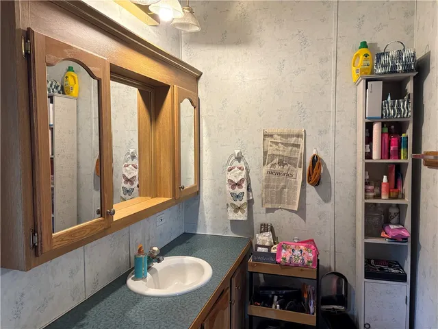 $239,900 | 15 Kelly Lane, Coventry, RI 02816