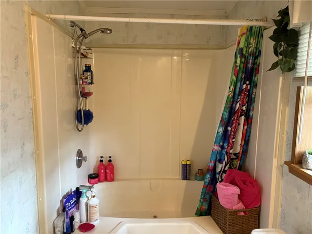 $239,900 | 15 Kelly Lane, Coventry, RI 02816