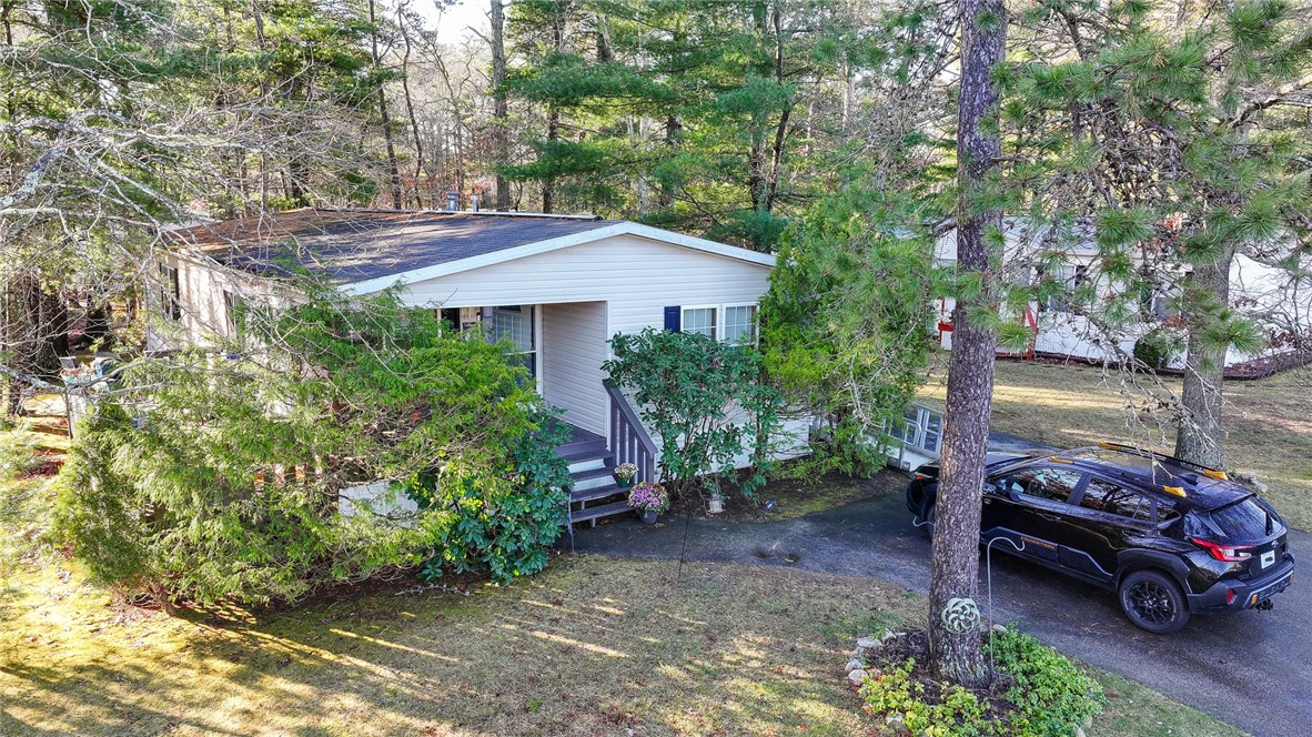 15 Kelly Lane Coventry, RI 02816 - Photo 3 of 34