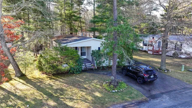 $224,900 | 15 Kelly Lane, Coventry, RI 02816