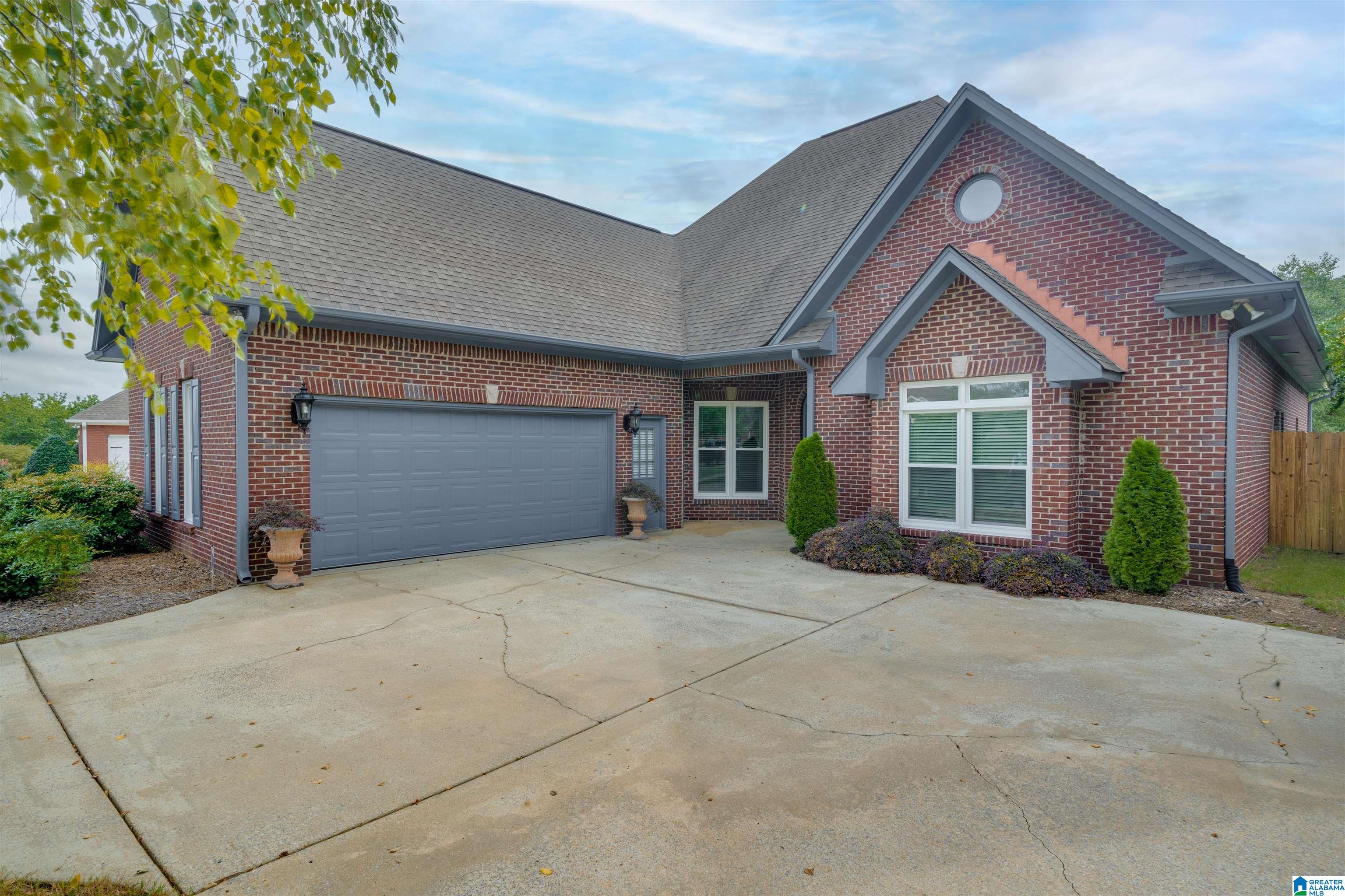 330 Wixford Trace Alabaster, AL 35007 - Photo 1 of 44