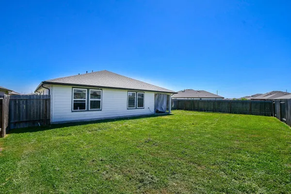 $3,200 | 8134 Sugar Cane Lane, Rosharon, TX 77583