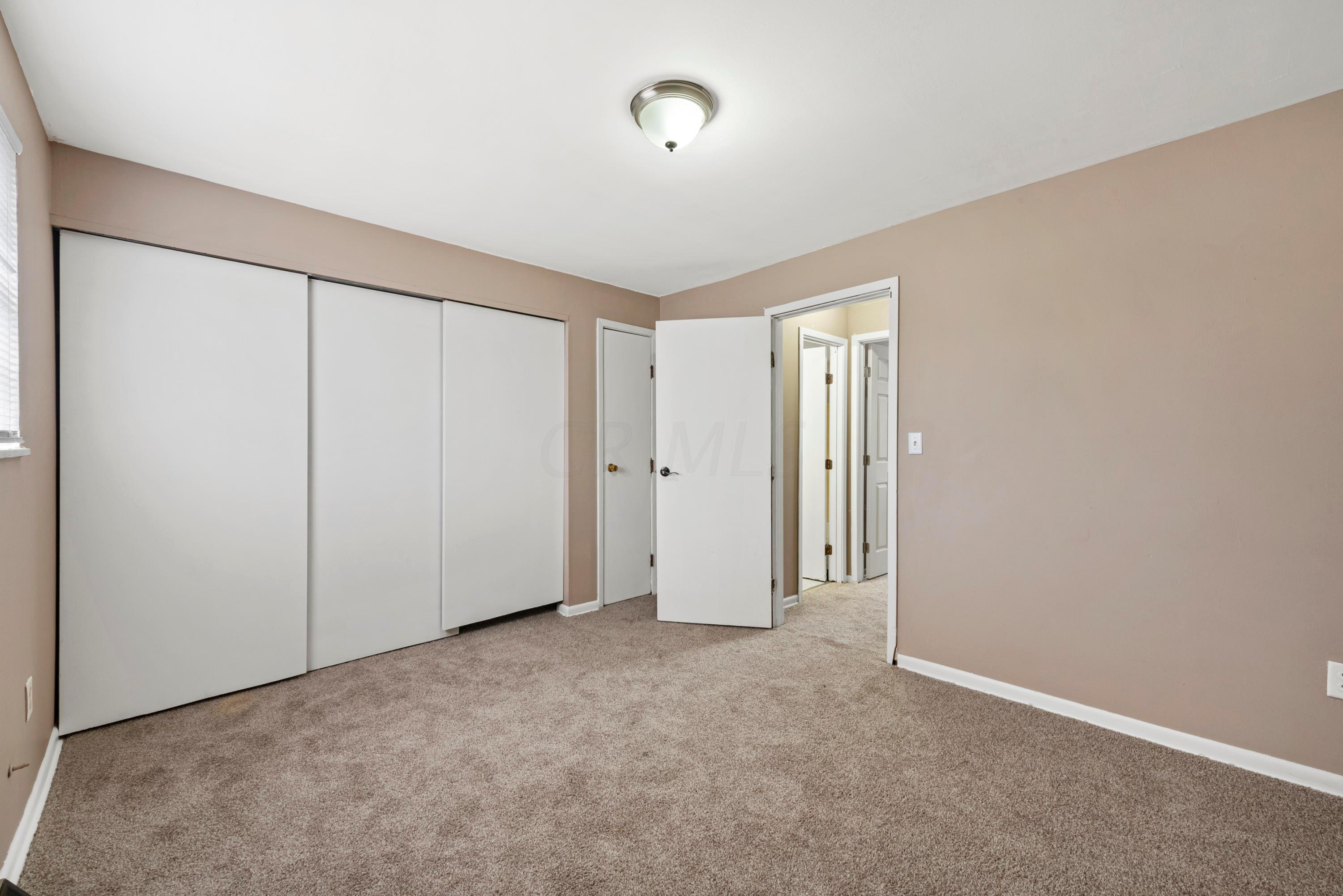 390 Barnett Road Columbus, OH 43213 - Photo 14 of 23