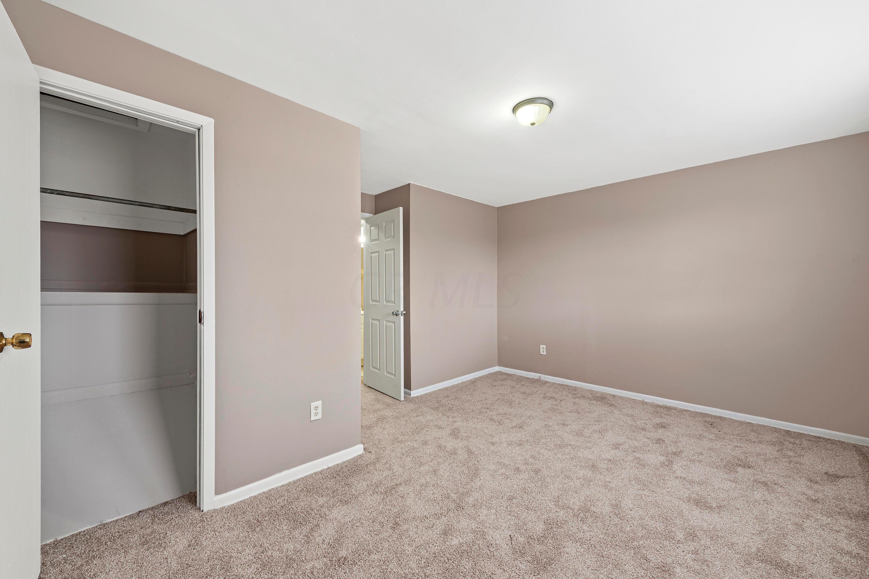 390 Barnett Road Columbus, OH 43213 - Photo 21 of 23