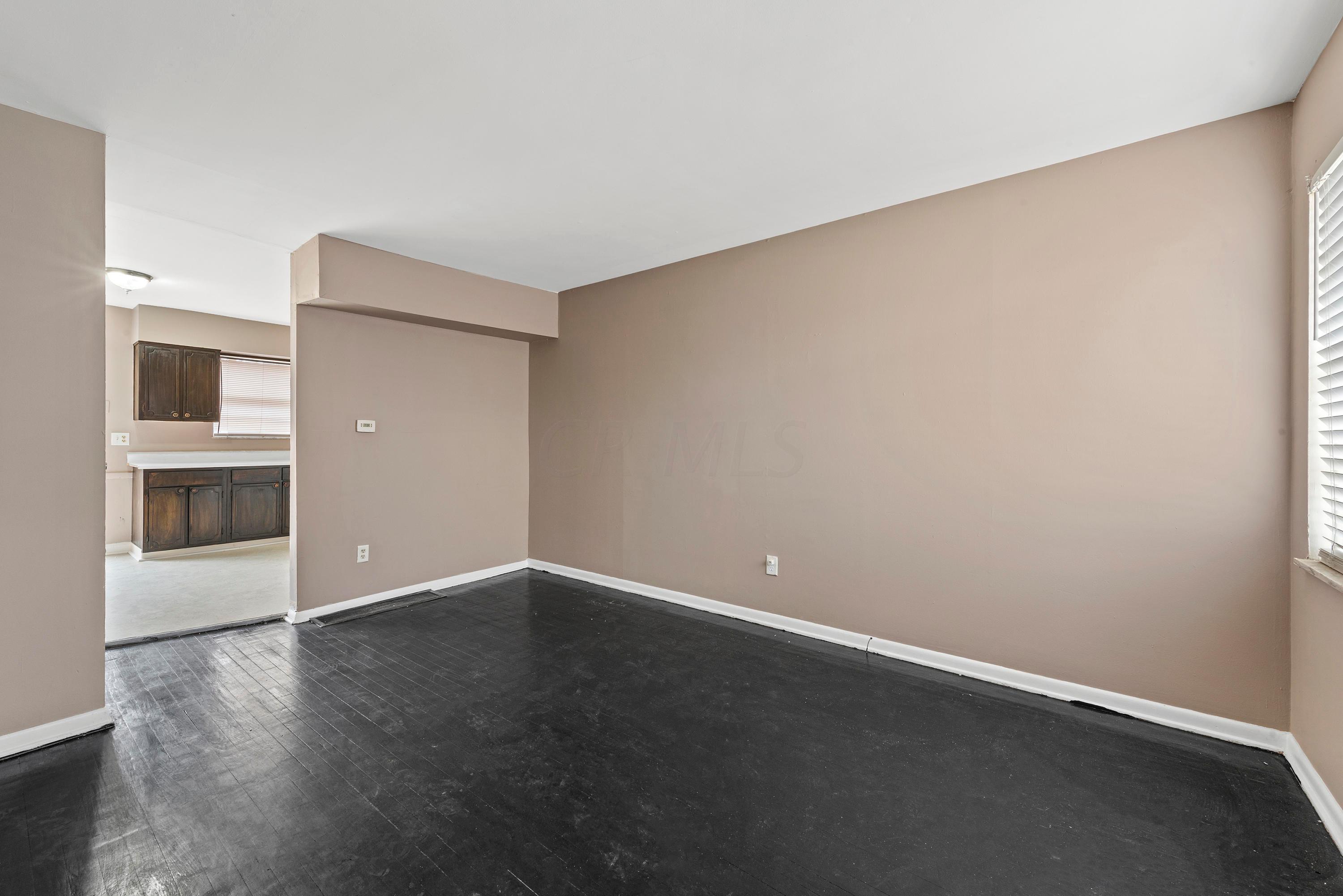 390 Barnett Road Columbus, OH 43213 - Photo 10 of 23