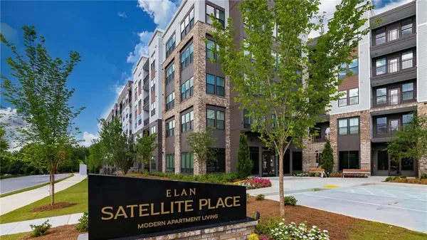 $2,114 | 3100 Commerce Avenue Northwest, Unit B3, Duluth, GA 30096