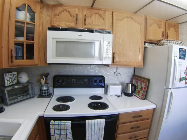 $1,750 | 571 Capri L, Delray Beach, FL 33484