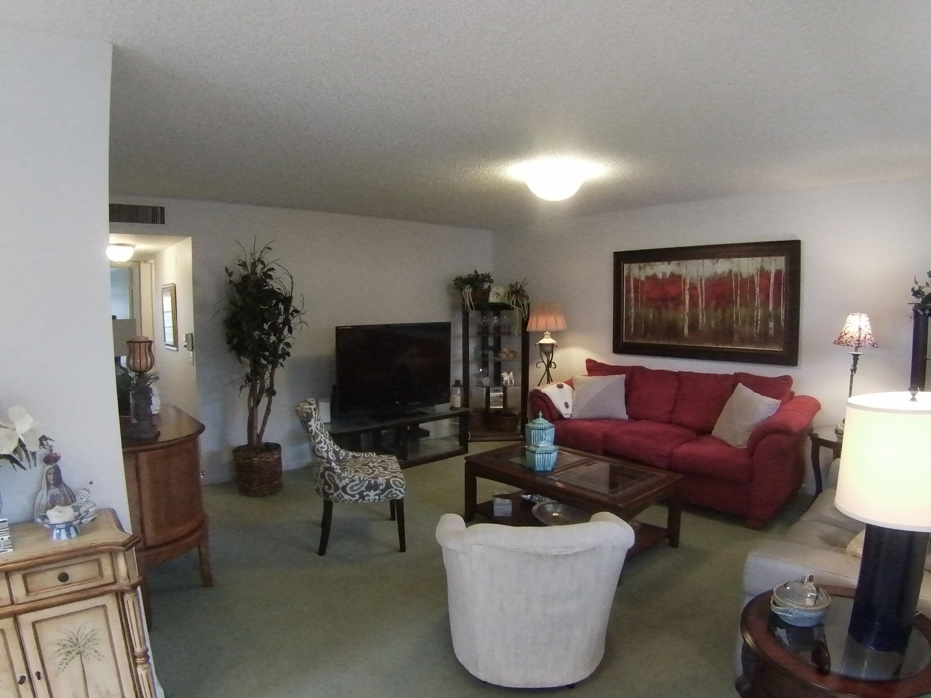 571 Capri L Delray Beach, FL 33484 - Photo 2 of 27 SING0002