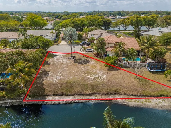 $389,990 | 5939 Northwest 52nd Street, Coral Springs, FL 33067