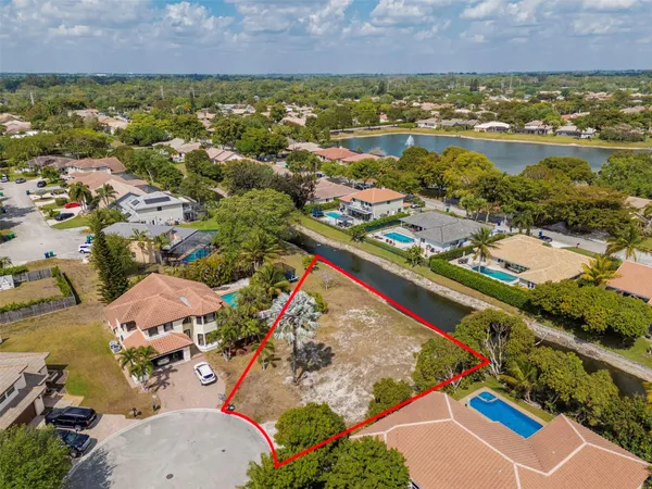 $389,990 | 5939 Northwest 52nd Street, Coral Springs, FL 33067