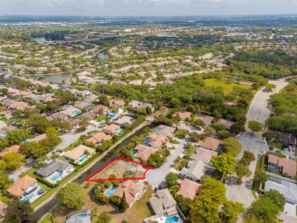 $389,990 | 5939 Northwest 52nd Street, Coral Springs, FL 33067