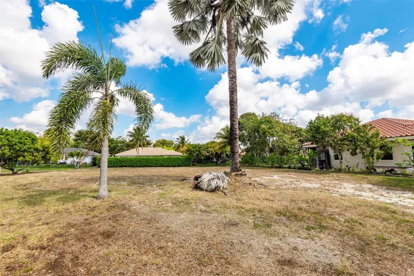 $389,990 | 5939 Northwest 52nd Street, Coral Springs, FL 33067