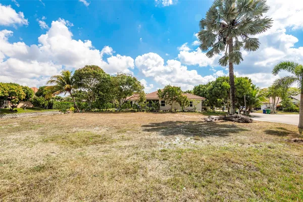 $389,990 | 5939 Northwest 52nd Street, Coral Springs, FL 33067