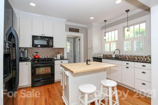 2017 Club Road Charlotte, NC 28205 - Photo 16 of 44 Gallery Image 16