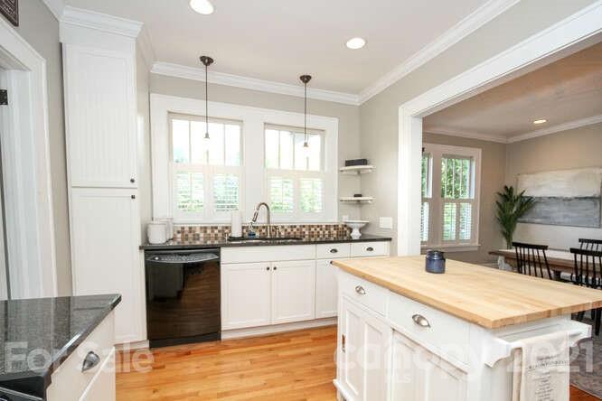 2017 Club Road Charlotte, NC 28205 - Photo 18 of 44 Gallery Image 18
